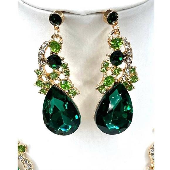 Necklace Earrings Matching Jewelry Set Green Peridot Clear C Z Gold O30 - Picture 3 of 6